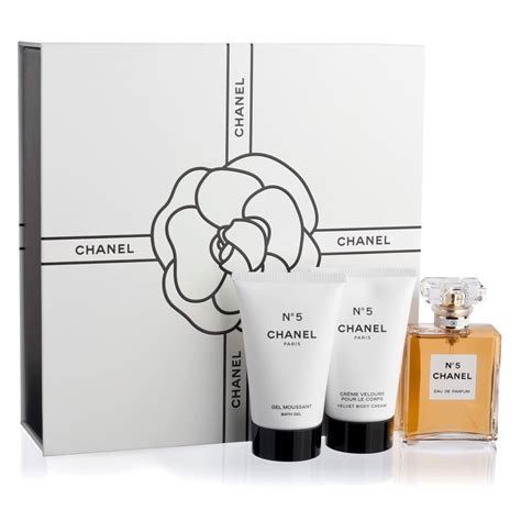 chanel no 5 macy'|Chanel number 5 gift set.